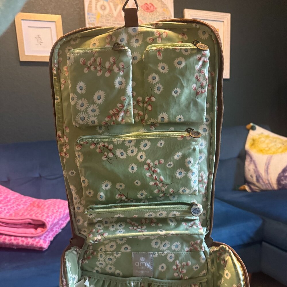 Amy Butler hanging toiletries bag - Picture 2 of 5
